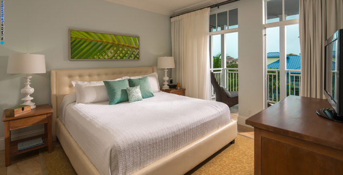  Key West Luxury One Bedroom Concierge Suite  Beaches Turks & Caicos