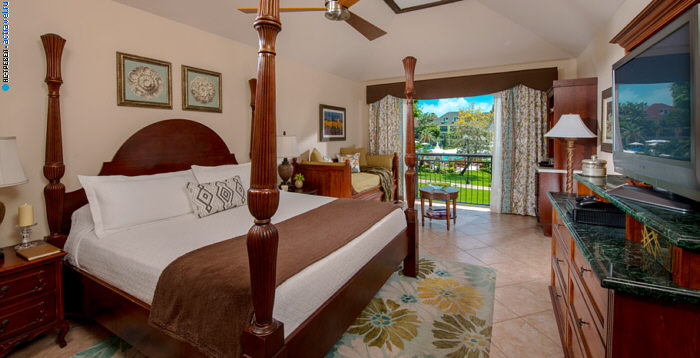  French Village Luxury Room  Beaches Turks & Caicos