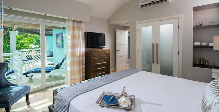  Seaside Honeymoon One Bedroom Concierge Villa Suite  Beaches Turks & Caicos