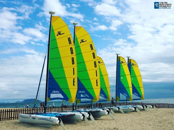  :  HobieCat   Club Med Sanya