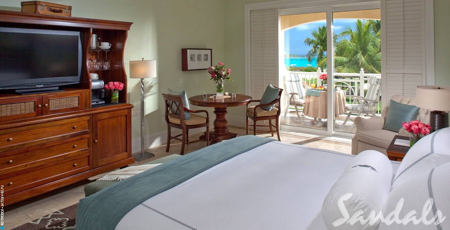  Beach House Oceanview Grande Luxe Club Level Room   Sandals Emerald Bay