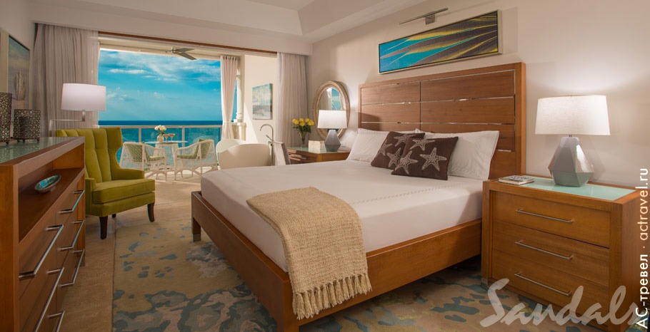  Beachfront Grande Luxe Club Level Junior Suite with Balcony Tranquility Soaking Tub   Sandals Montego Bay