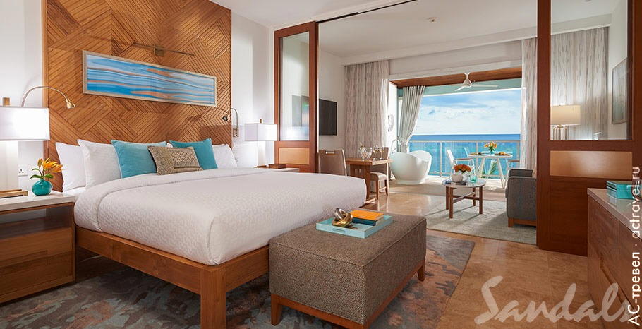  Beachfront Honeymoon One-Bedroom Butler Suite with Balcony Tranquility Soaking Tub   Sandals Montego Bay