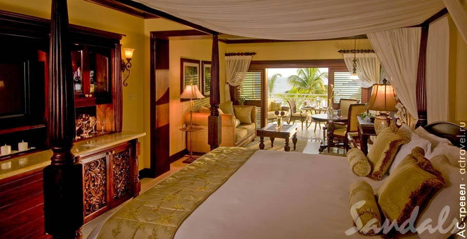  Crystal Lagoon Honeymoon Beachfront Penthouse One Bedroom Butler Suite   Sandals Negril