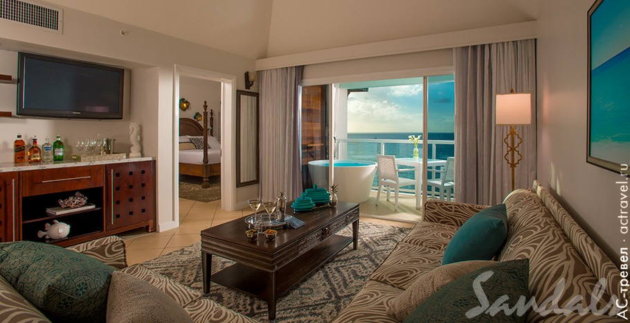  Sunset Bluff Penthouse Oceanview One Bedroom Butler Suite with Balcony Tranquility Soaking Tub   Sandals Regency La Toc