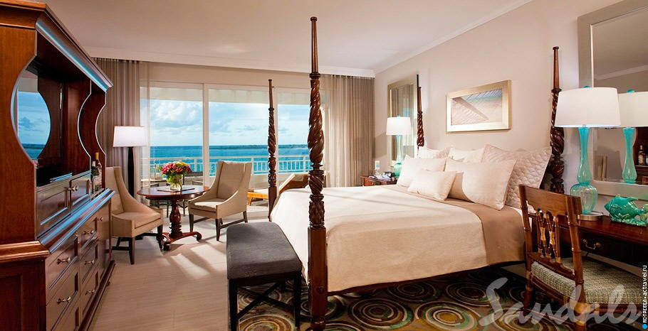  Balmoral Honeymoon Beachfront Butler Suite   Sandals Royal Bahamian