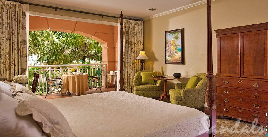  Windsor Honeymoon Club Level Oversized Junior Suite   Sandals Royal Bahamian