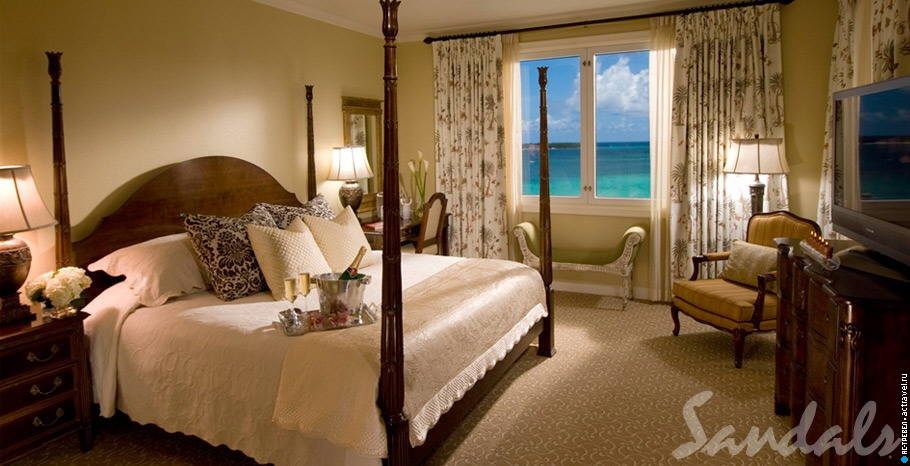  Windsor Honeymoon Oceanview  One Bedroom Butler Royal Suite   Sandals Royal Bahamian
