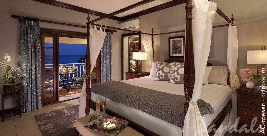  Royal Oceanfront One Bedroom Butler Suite   Sandals Royal Plantation